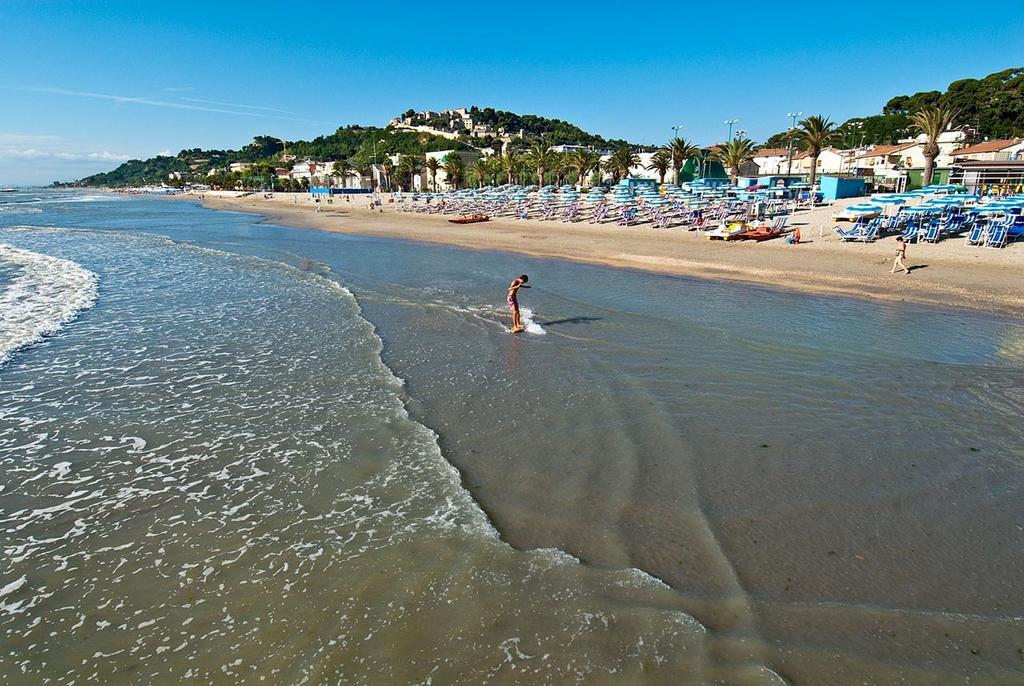 Hotel Europa Cupra Marittima Dış mekan fotoğraf